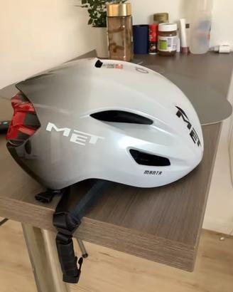 casco ciclismo UAE TEAM EMIRATES