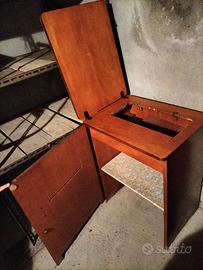 Mobiletto per macchina da cucire