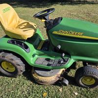 trattorino tagliaerba john deere Lt170 