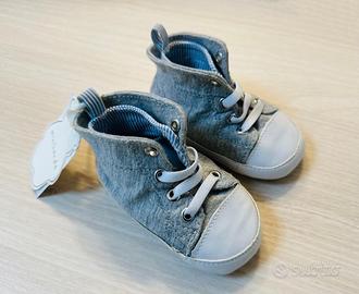 Sneakers e scarpe bimbo misura 9-12 mesi, NUOVE