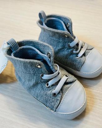 Sneakers e scarpe bimbo misura 9-12 mesi, NUOVE