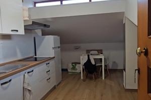 Monolocale mansardato ristrutturato