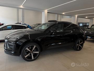 PORSCHE Macan 2.0