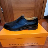 Scarpe nere da uomo in cuoio, Valleverde. n.43