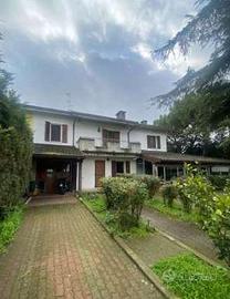 Villetta a Schiera a Castellucchio (MN)