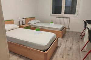 disponibile 1 posto letto per studenti 