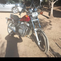 Moto Honda VT 500 custom