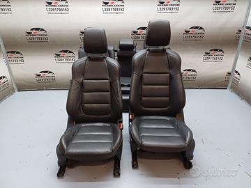 Set sedili in pelle nera cucitura rossa mazda cx5