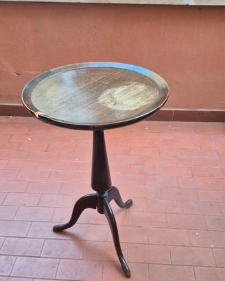 Tavolino in legno