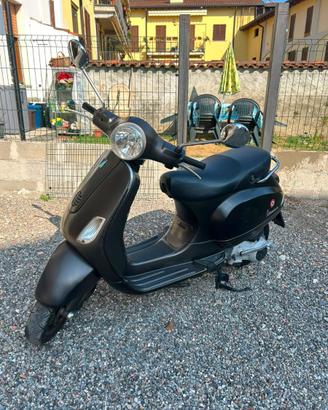 Vespa LX125