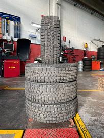 Gomme 225 / 70 R 15