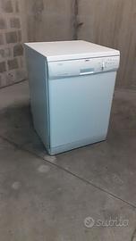 Lavastoviglie libera istallazione consegna Bologna