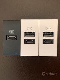 Bticino MATIXGO +LIVING 3pz caricatore USB