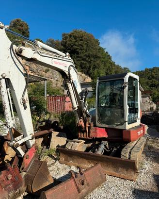 Miniescavatore Takeuchi TB 53 FR