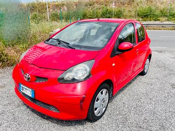 Toyota Aygo 1,0 5porte, anche per neopatentati