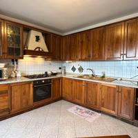Cucina in legno (noce) completa!