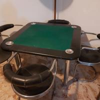 Tavolo da gioco con poltrone