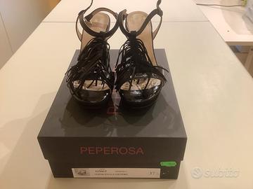 Sandali donna in vernice nera