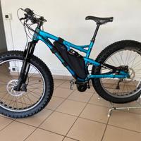 FAT BIKE SALSA BUCKSAW ELETTRIFICATA