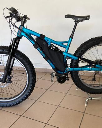 FAT BIKE SALSA BUCKSAW ELETTRIFICATA