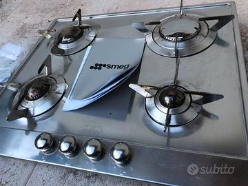 Piano 4 fuochi smeg p64 gas
