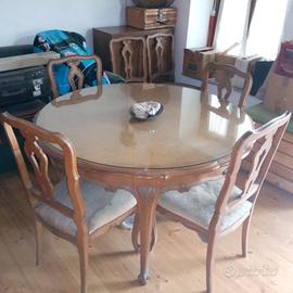 Sala da pranzo stile Chippendale 