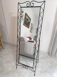 specchio da camera in ferro battuto