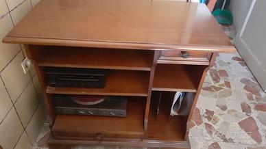 Vario arredamento da salotto