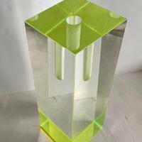 Vaso monofiore acrilico Tomoko Mizu per Cappellini