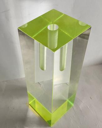 Vaso monofiore acrilico Tomoko Mizu per Cappellini