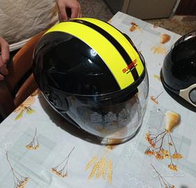 casco molto bello scooter 