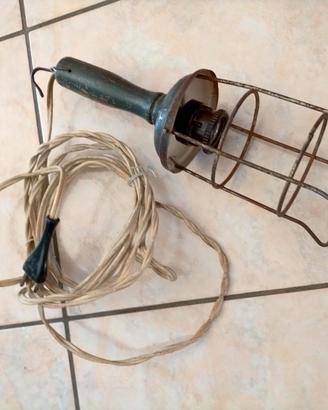 Portalampada con manico in legno vintage