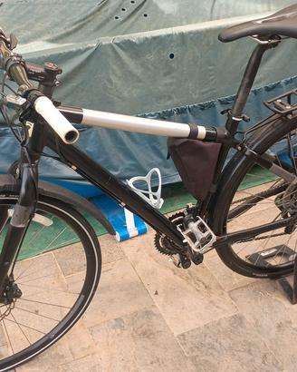 Bicicletta Giant Seek da turismo  / strada 
