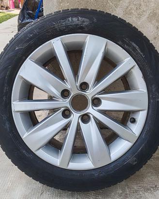 Cerchio Originale VW 16" + Gomma Invernale Nokian