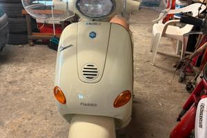Piaggio Vespa 50