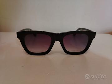 Occhiali da sole BUST OUT Eyewear  con custodia