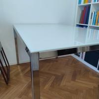 Tavolo IKEA in vetro