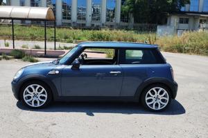 mini Cooper one
