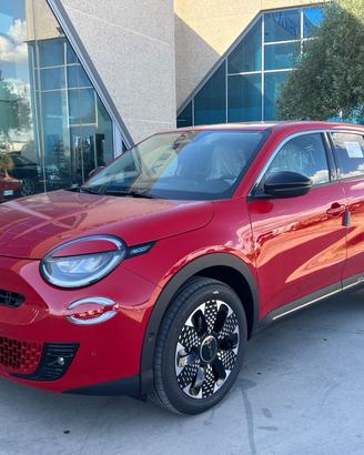 Fiat 600 Hybrid 110 CV DCT MHEV La Prima - possibi