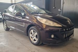 Peugeot 207 1.4 HDi 70CV 5p. Active