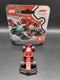 lego minifigure monoposto da collezione F1 ferrari