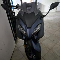 Yamaha T Max 560 - 2022