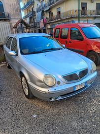 Lancia lybra