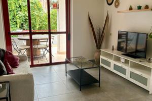 Trilocale ammobiliato zona Cannitello