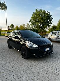 Peugeot 208 1.4 HDI CarPlay/Android Auto
