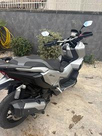 Honda ADV 350