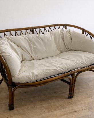 Divanetto in rattan due posti con cuscini
