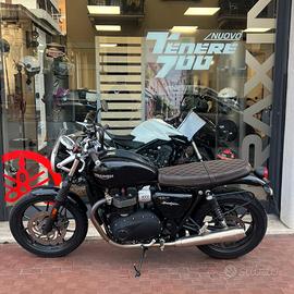 Triumph Street Twin