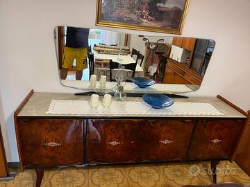 credenza anni 50/60 con piano in vetro