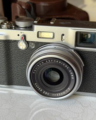 Fuji X100